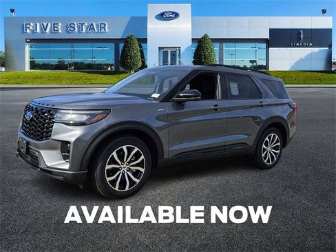New 2026 Ford Explorer ST-Line image 3