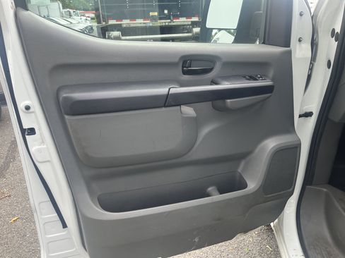 Used 2019 Nissan NV 2500 S w/ Back Door Glass Package RWD image 12
