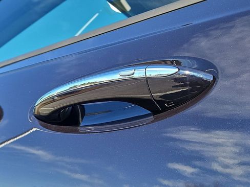 Used 2020 Buick Encore GX Preferred w/ Cold Weather Comfort Package image 18