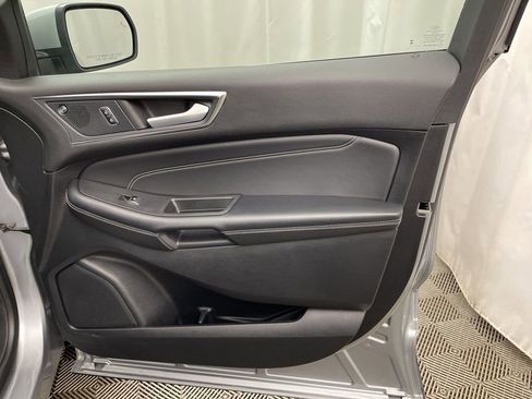Used 2024 Ford Edge Titanium image 30