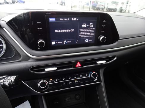 Used 2021 Hyundai Sonata SE image 18