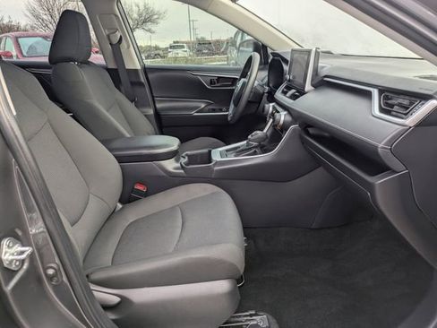 Used 2024 Toyota RAV4 LE image 30