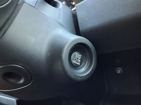Used 2025 RAM ProMaster 2500 FWD image 14