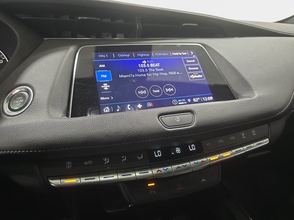 Used 2023 Cadillac XT4 Premium Luxury FWD image 13