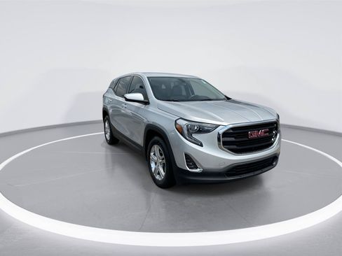 Used 2018 GMC Terrain SLE FWD image 2
