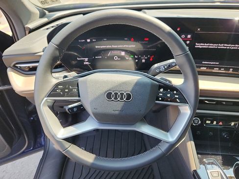 Used 2025 Audi Q5 Premium w/ Convenience Package AWD/4WD image 21