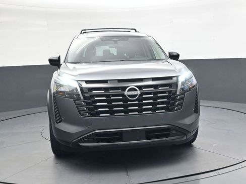 New 2026 Nissan Pathfinder SV image 10