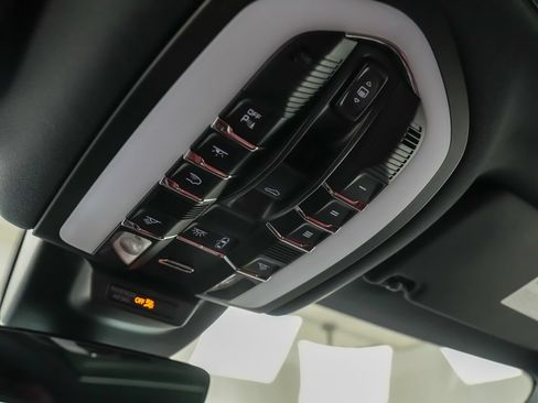 Certified 2023 Porsche Macan GTS AWD/4WD image 28