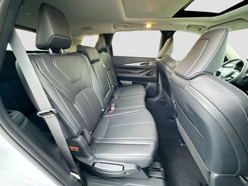 Certified 2026 INFINITI QX60 Luxe w/ Cargo Package FWD image 31
