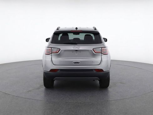 Used 2025 Jeep Compass Limited AWD/4WD image 7