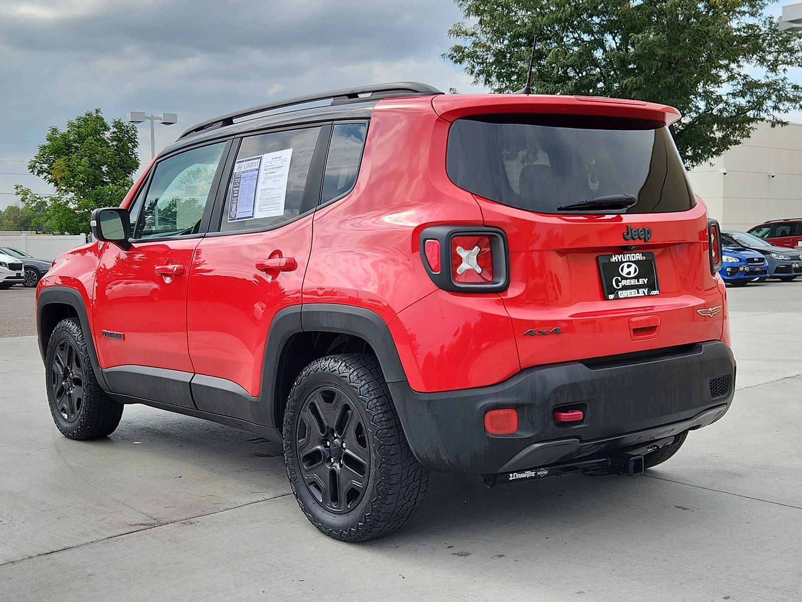 Used 2018 Jeep Renegade Trailhawk AWD/4WD image 3