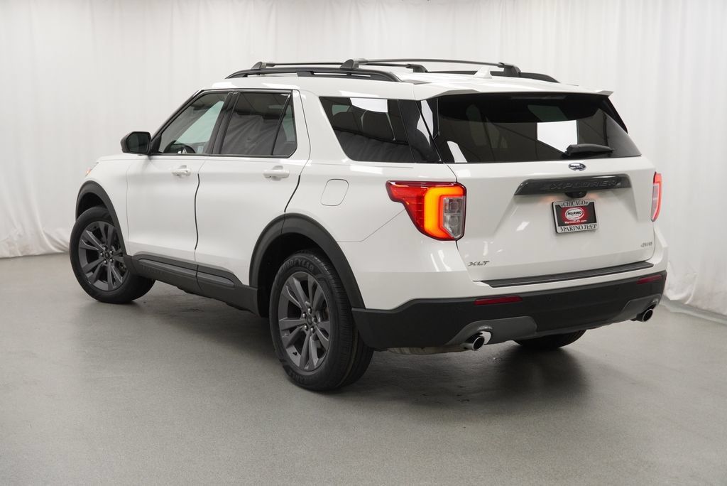 Used 2021 Ford Explorer XLT w/ Equipment Group 202A AWD/4WD image 24