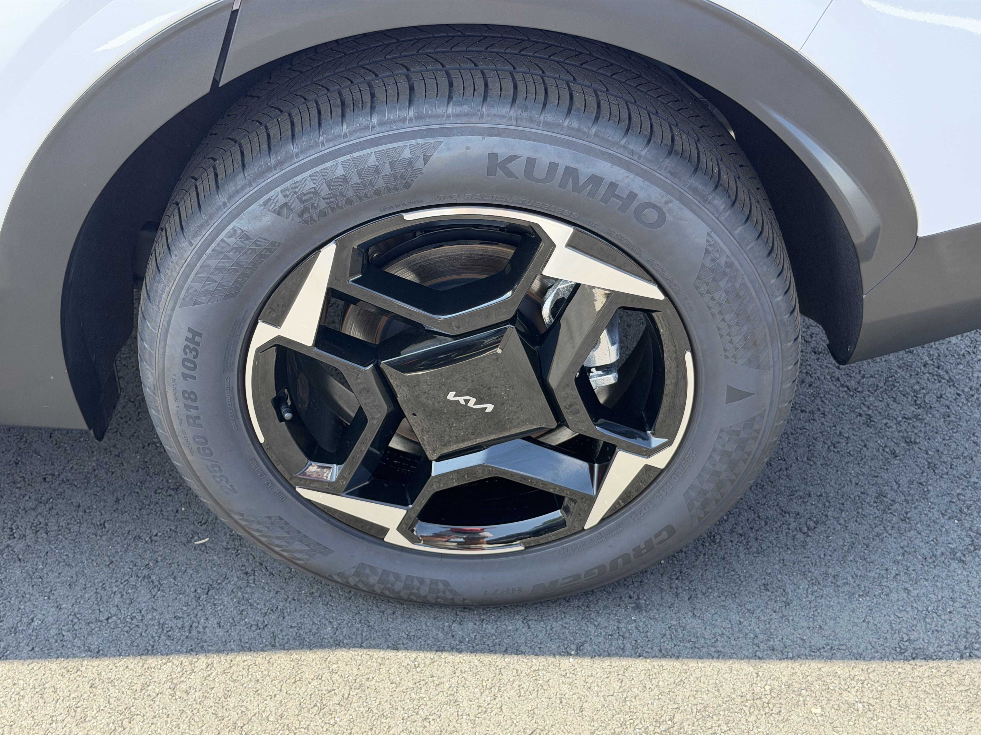 Certified 2026 Kia Sportage EX AWD/4WD image 19