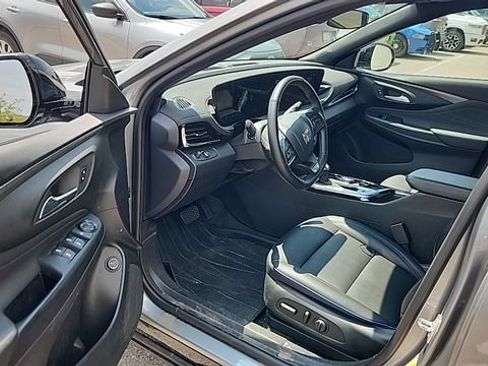Used 2025 Buick Envista Sport Touring w/ Convenience I Package FWD image 6