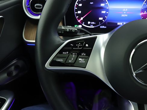Certified 2023 Mercedes-Benz GLC 300 image 10