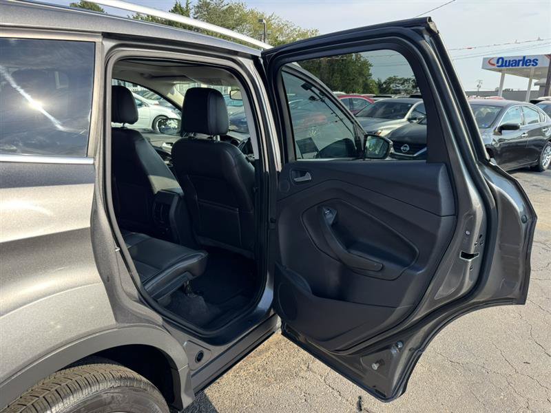 Used 2014 Ford Escape Titanium w/ Equipment Group 401A FWD image 8