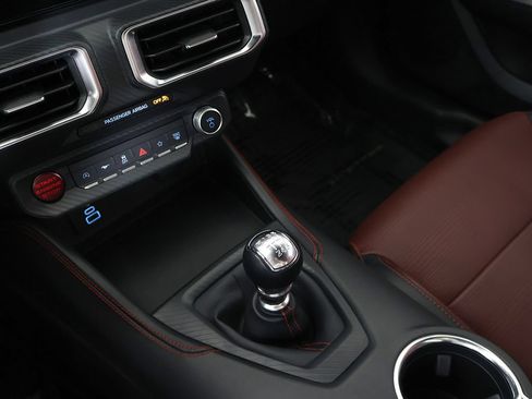 Used 2025 Ford Mustang GT Premium RWD image 46