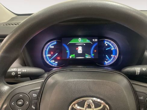 Certified 2024 Toyota RAV4 LE image 27