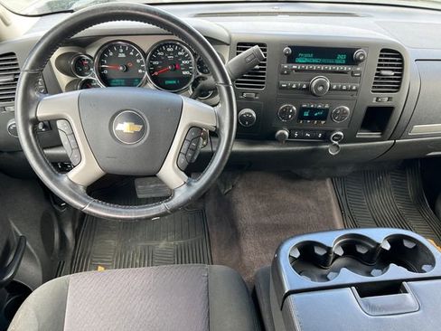 Used 2014 Chevrolet Silverado 2500 LT w/ Interior Plus Package AWD/4WD image 3