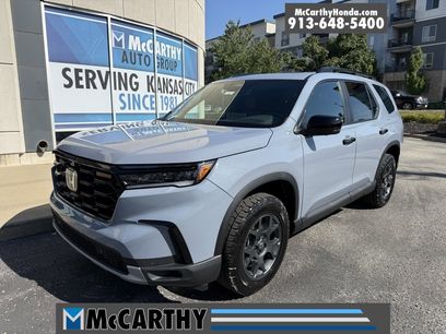 New 2025 Honda Pilot TrailSport