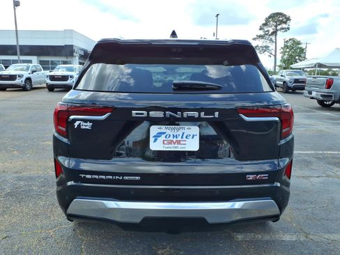 New 2026 GMC Terrain Denali image 4