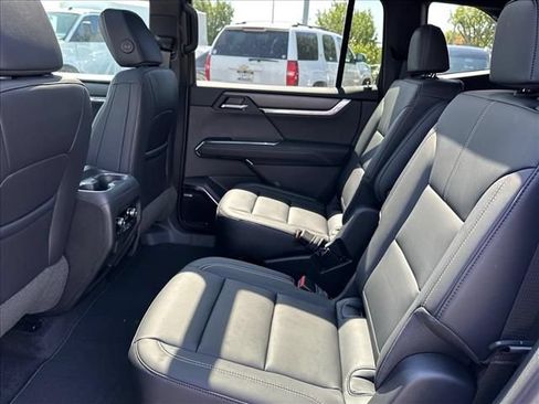 New 2026 GMC Acadia Elevation w/ Elevation Premium Package FWD image 22