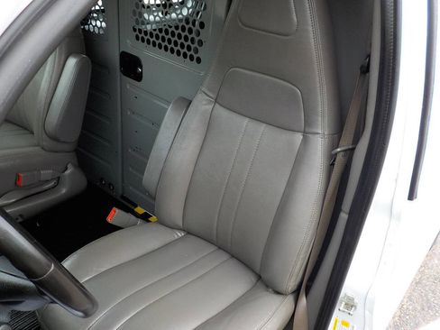 Used 2020 Chevrolet Express 2500 w/ Driver Convenience Package image 12