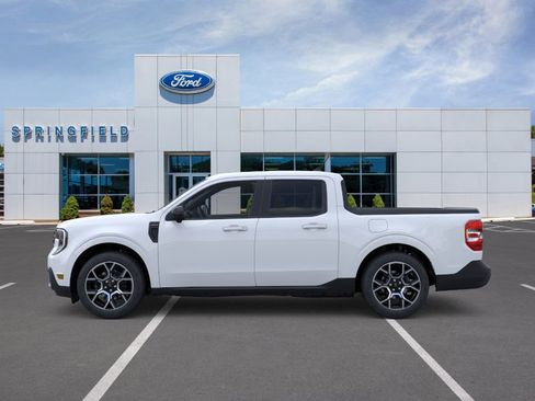 New 2025 Ford Maverick Lariat w/ 4K Tow Package image 3