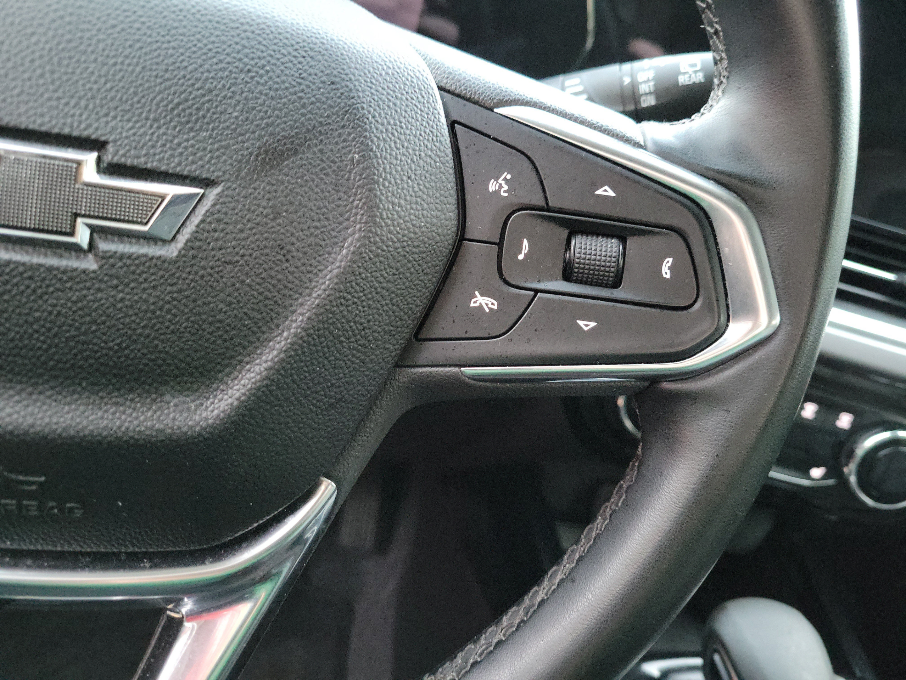 Used 2024 Chevrolet Trax ACTIV w/ Sunroof Package FWD image 27