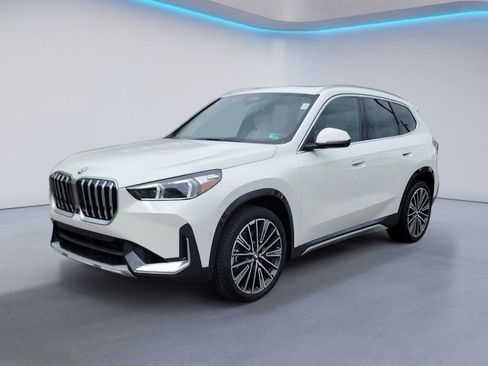 Used 2025 BMW X1 xDrive28i w/ Premium Package image 7