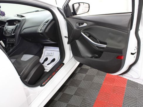 Used 2018 Ford Focus ST FWD image 25