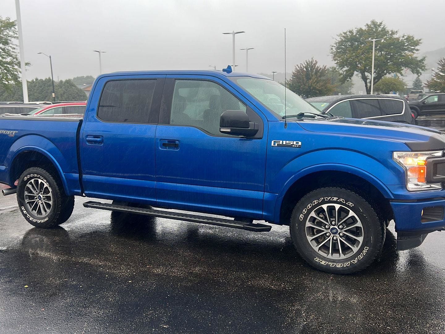 Used 2018 Ford F150 XLT w/ Equipment Group 302A Luxury AWD/4WD image 3
