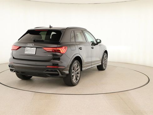 Certified 2025 Audi Q3 2.0T Premium w/ Convenience Package image 6