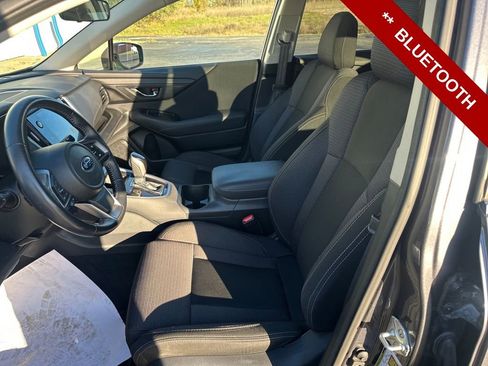 Used 2022 Subaru Outback Premium image 11