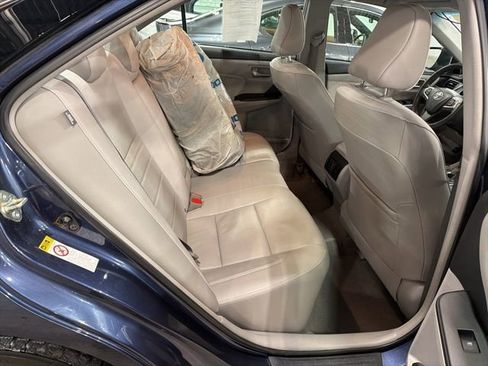 Used 2017 Toyota Camry XLE w/ Moonroof Package image 15