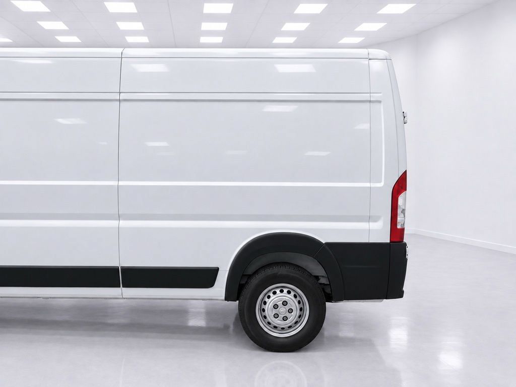 Used 2025 RAM ProMaster 2500 FWD image 8