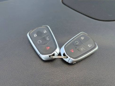 Used 2023 Cadillac XT4 Luxury w/ Cold Weather Package image 49