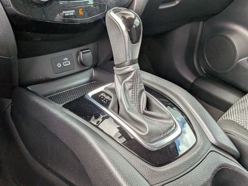 Used 2021 Nissan Rogue Sport SV FWD image 22