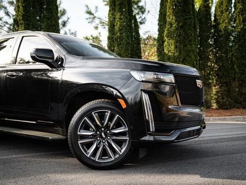 Used 2023 Cadillac Escalade Sport AWD/4WD image 7