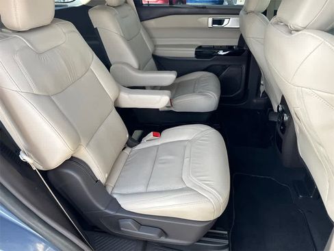 Used 2021 Ford Explorer Platinum w/ Equipment Group 601A image 14