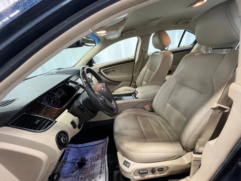 Used 2017 Ford Taurus Limited image 10