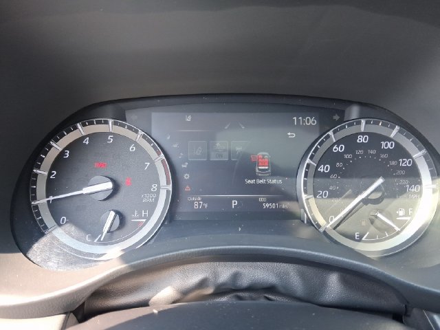 Used 2021 Toyota Highlander XLE FWD image 17