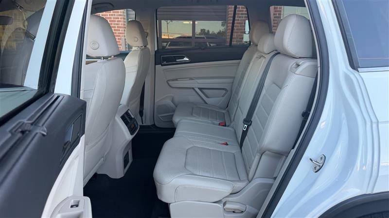 Used 2019 Volkswagen Atlas SEL Premium AWD/4WD image 18