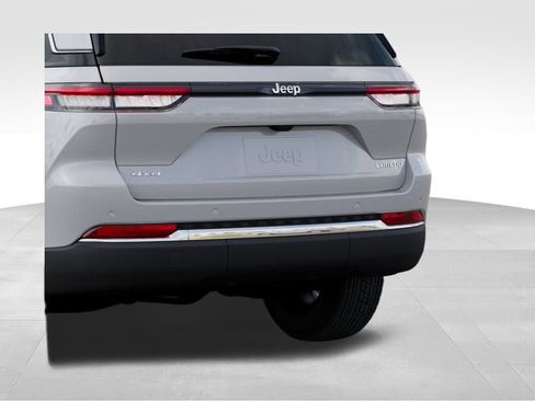 New 2026 Jeep Grand Cherokee Laredo X AWD/4WD image 14