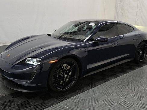 Used 2022 Porsche Taycan 4S image 3