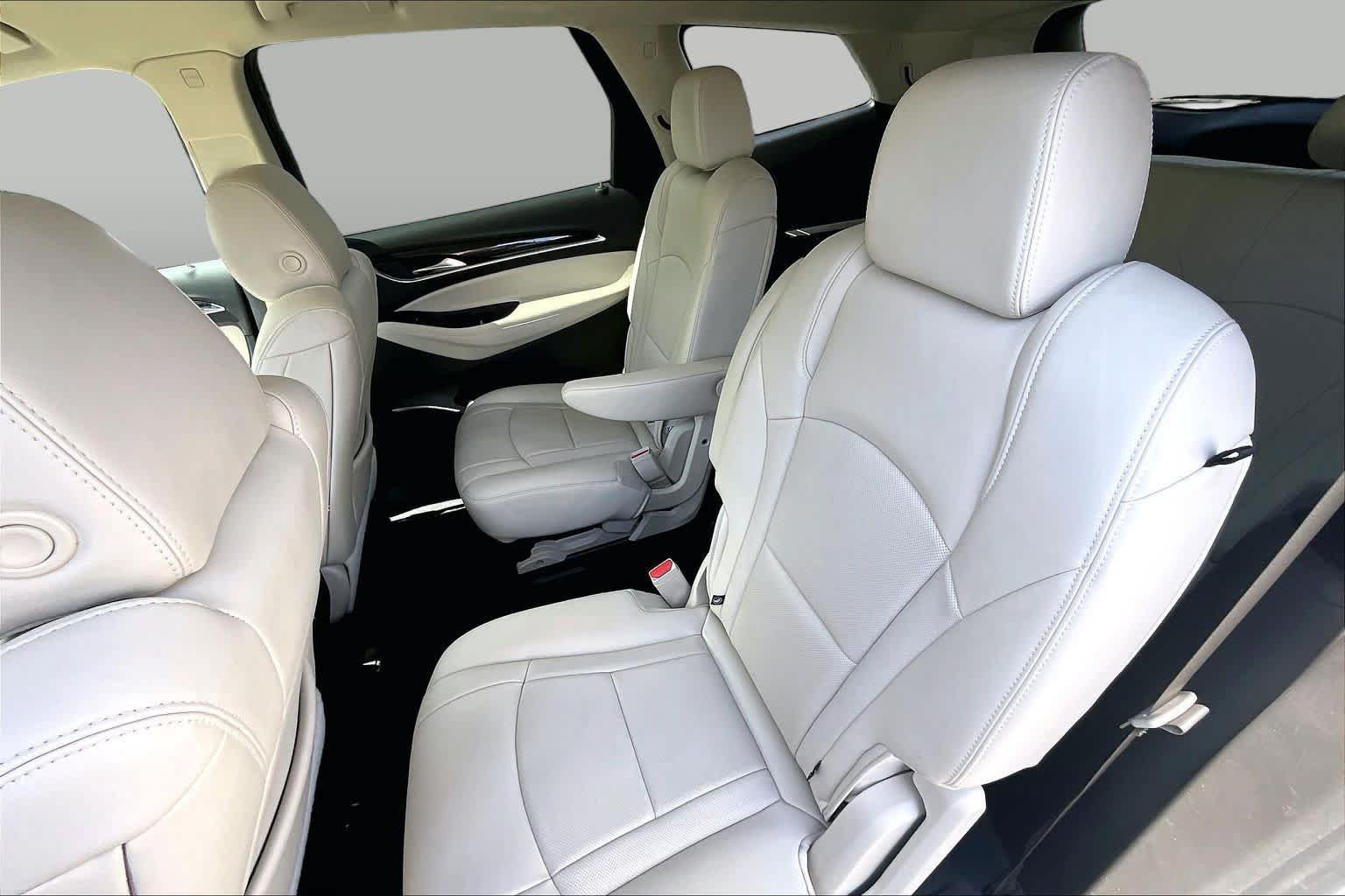 Used 2024 Buick Enclave Essence FWD image 40