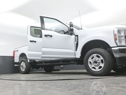 New 2026 Ford F350 XLT image 31