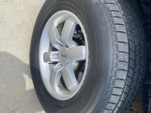 Used 2010 Nissan Titan PRO-4X w/ Pro-4x Leather Pkg image 12