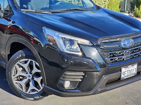 Certified 2023 Subaru Forester Premium image 5