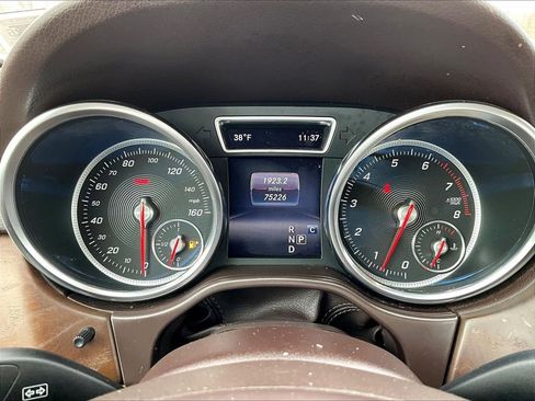 Used 2019 Mercedes-Benz GLE 400 4MATIC w/ Premium 1 Package image 18